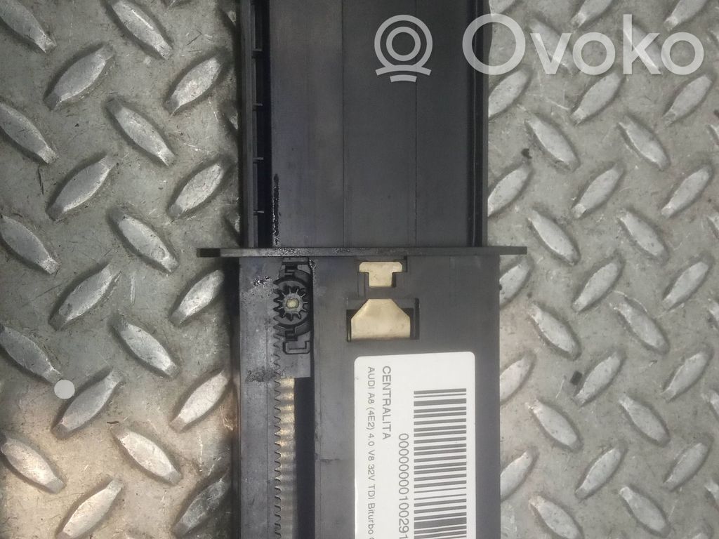 Unidad de control/módulo del motor   4E0857925