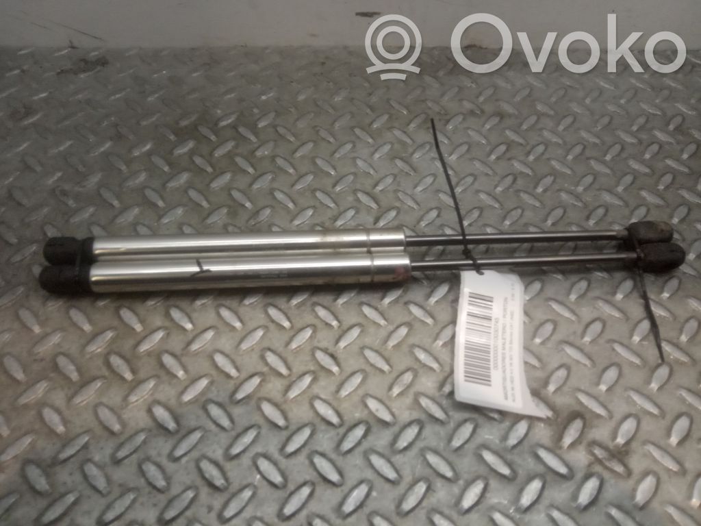 Audi A8 S8 D3 4E Amortiguador/puntal del maletero/compartimento de carga 