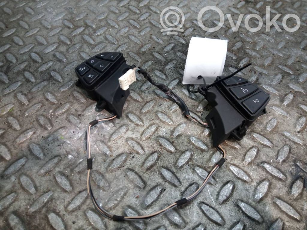 BMW X3 E83 Boutons / interrupteurs volant 