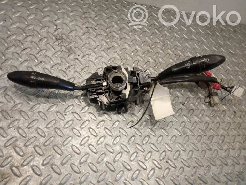 Hyundai Coupe Interruptor de control multifunción 