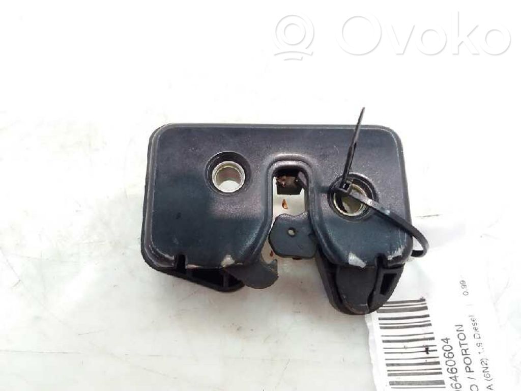 Volkswagen Polo III 6N 6N2 6NF Încuietoare portbagaj 
