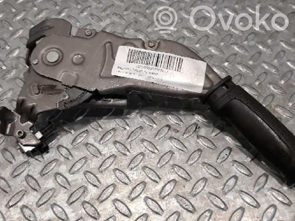 Opel Corsa D Käsijarrun vapautuskahva 