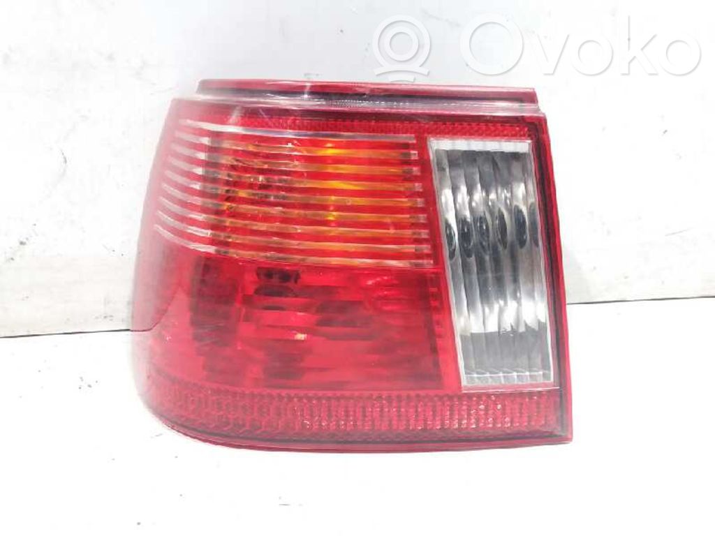 Lampa tylna