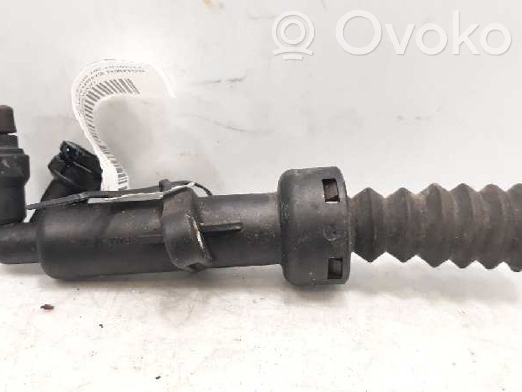 Peugeot 307 Siłownik sprzęgła / Wysprzęglik 