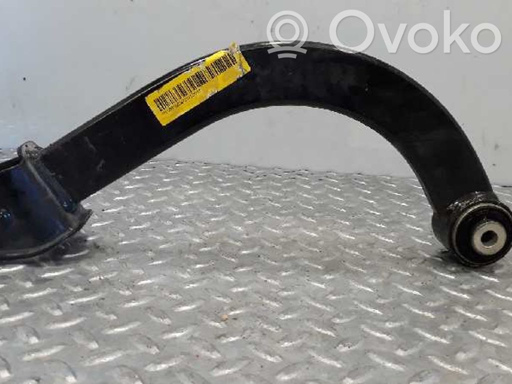 Brazo de suspensión trasero