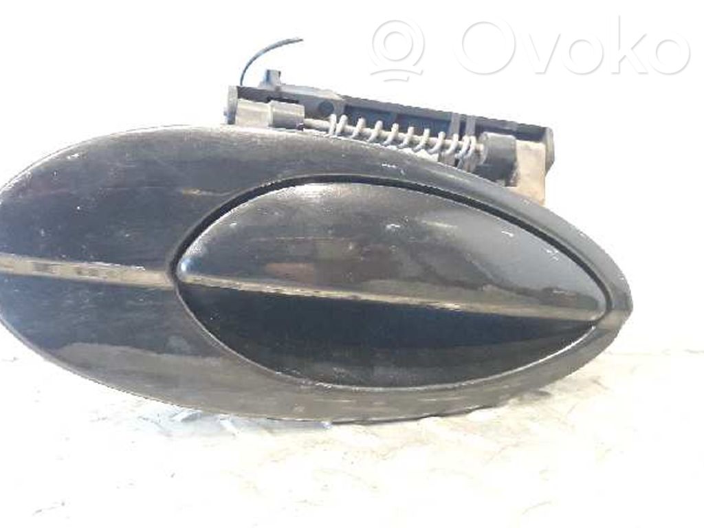 Manecilla externa puerta trasera