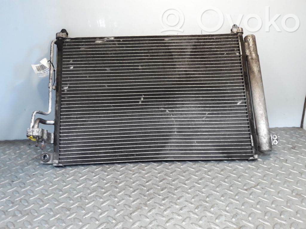 Jäähdyttimen lauhdutin (A/C)