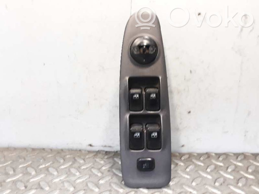 Hyundai Elantra Electric window control switch 