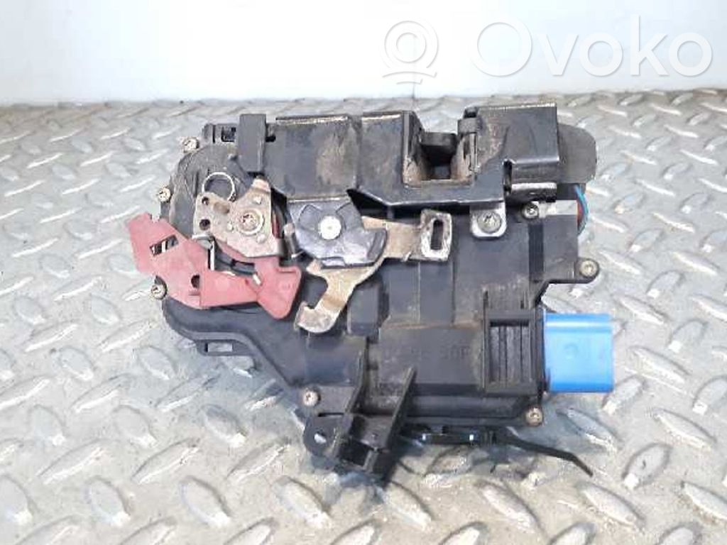Audi A3 S3 8L Serratura portiera anteriore 