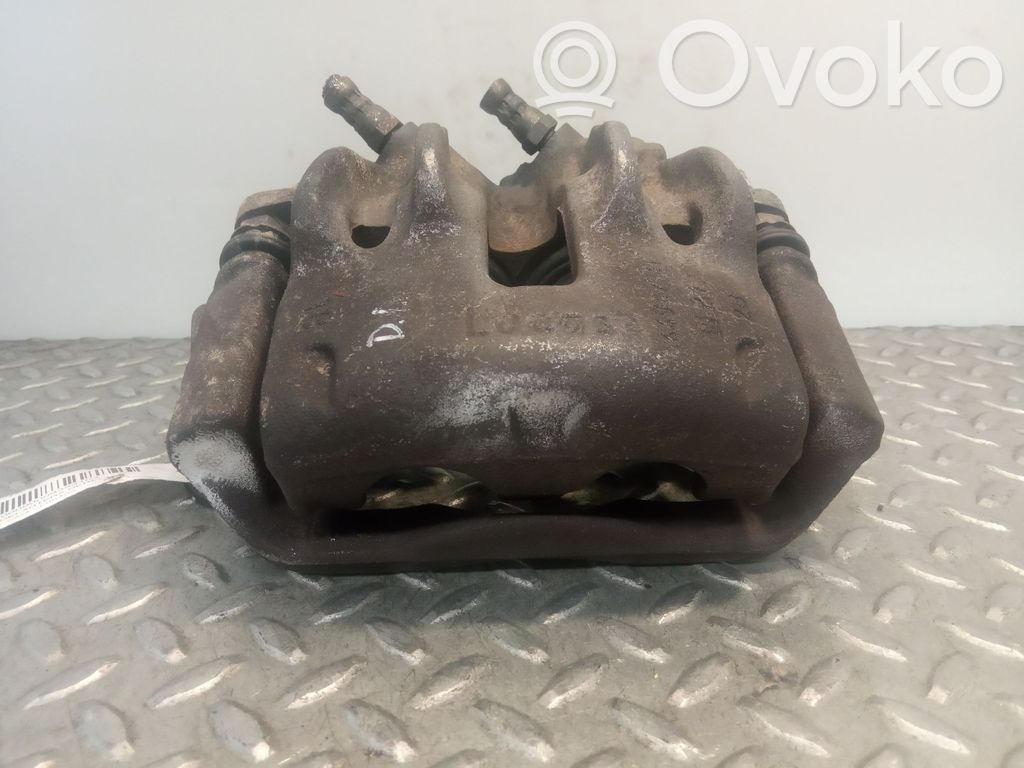 Caliper de freno delantero