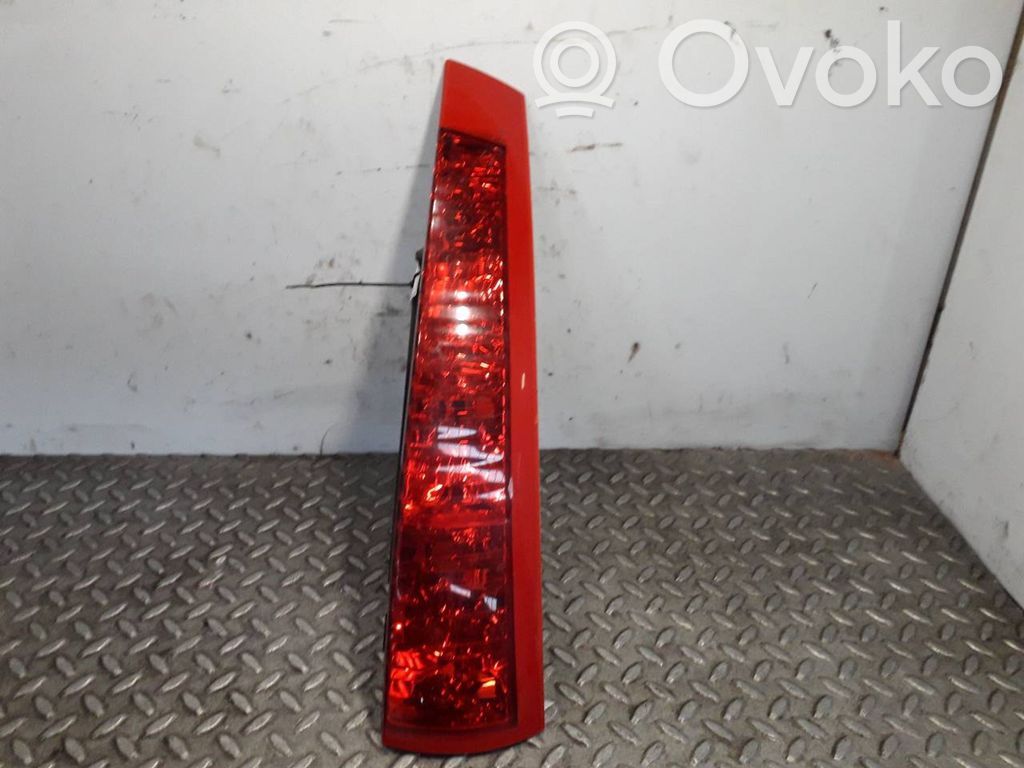 Lampa tylna