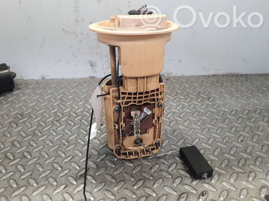 Volkswagen Jetta V Pompa carburante immersa 