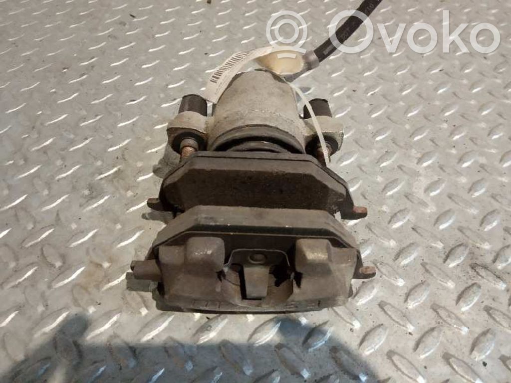 Seat Leon (1P) Etujarrusatula 