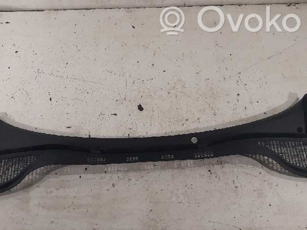 Skoda Rapid (NH) Rivestimento parabrezza 