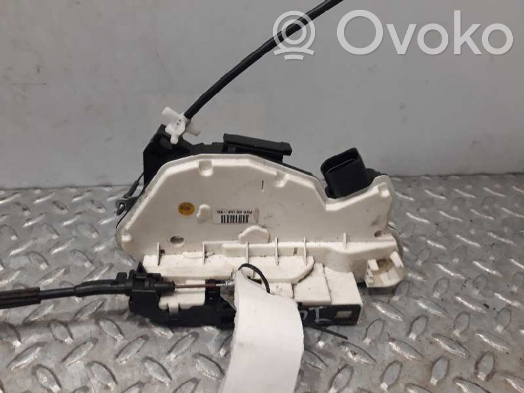 Volkswagen Passat Alltrack Zamek drzwi przednich 