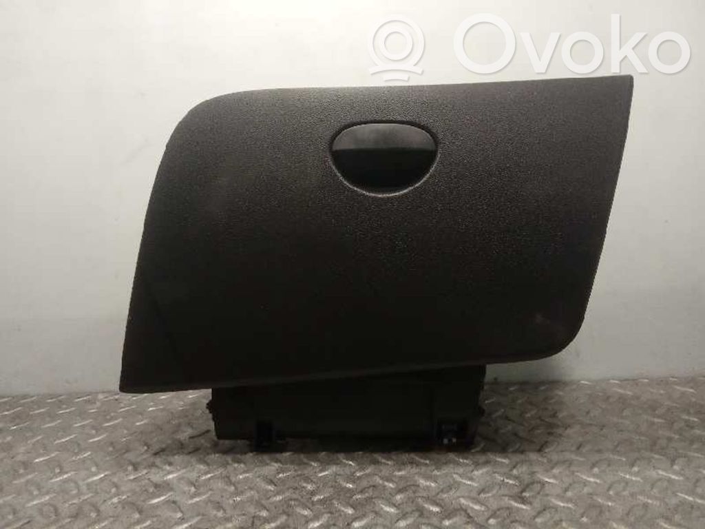 Seat Leon (1P) Guantera 