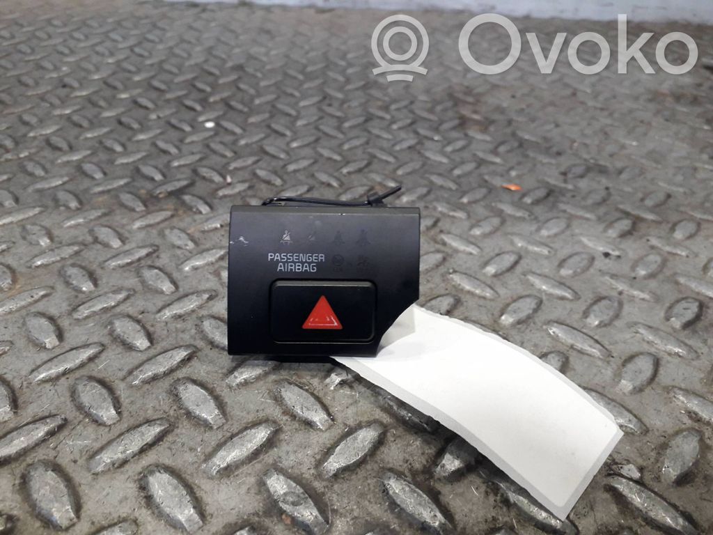 Botón interruptor de luz de peligro   51007