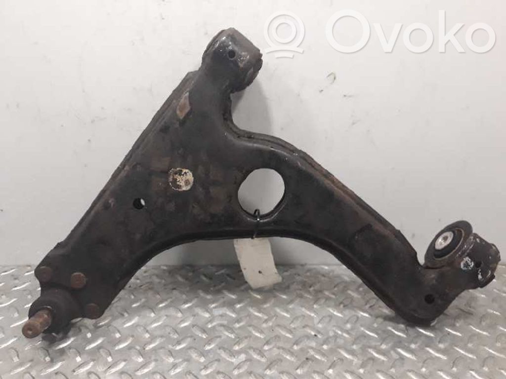 Opel Zafira A Braccio di controllo sospensione anteriore 
