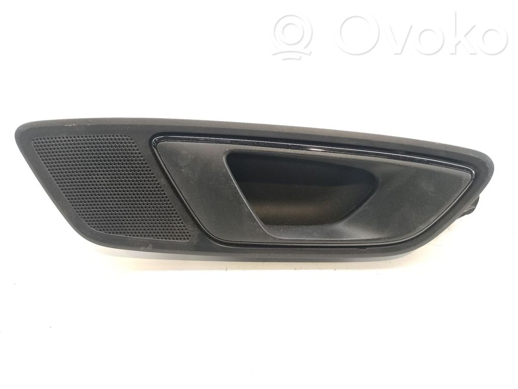 Manecilla interna puerta trasera   5F4839114041
