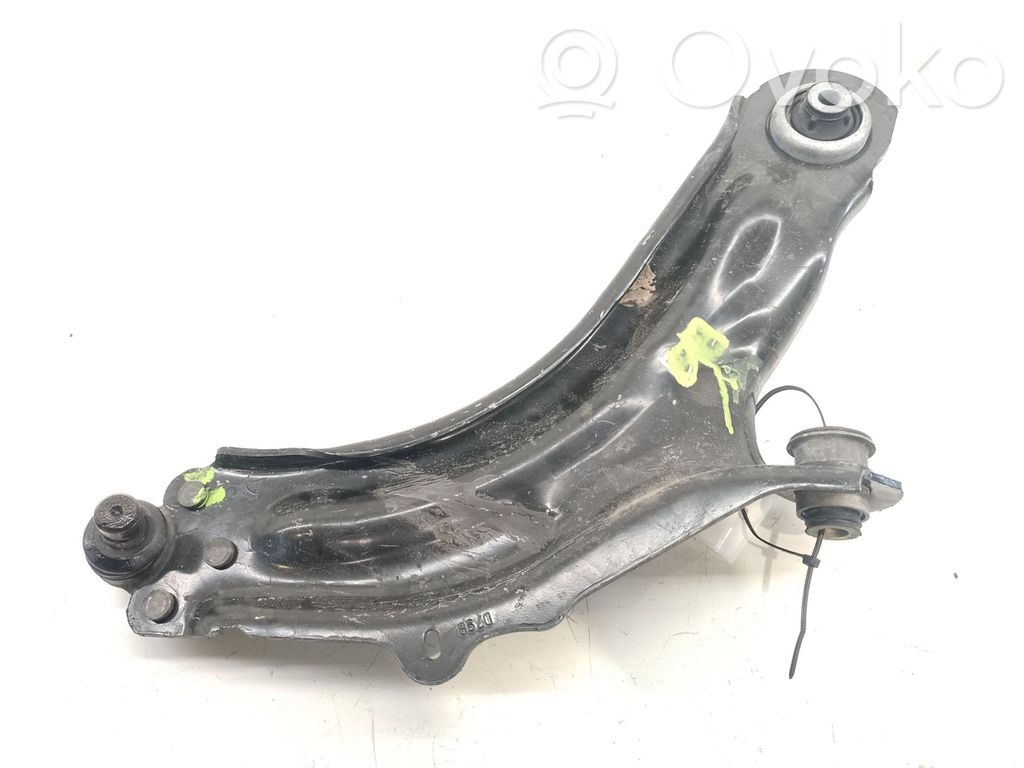 Renault Kangoo I Etutukivarsi