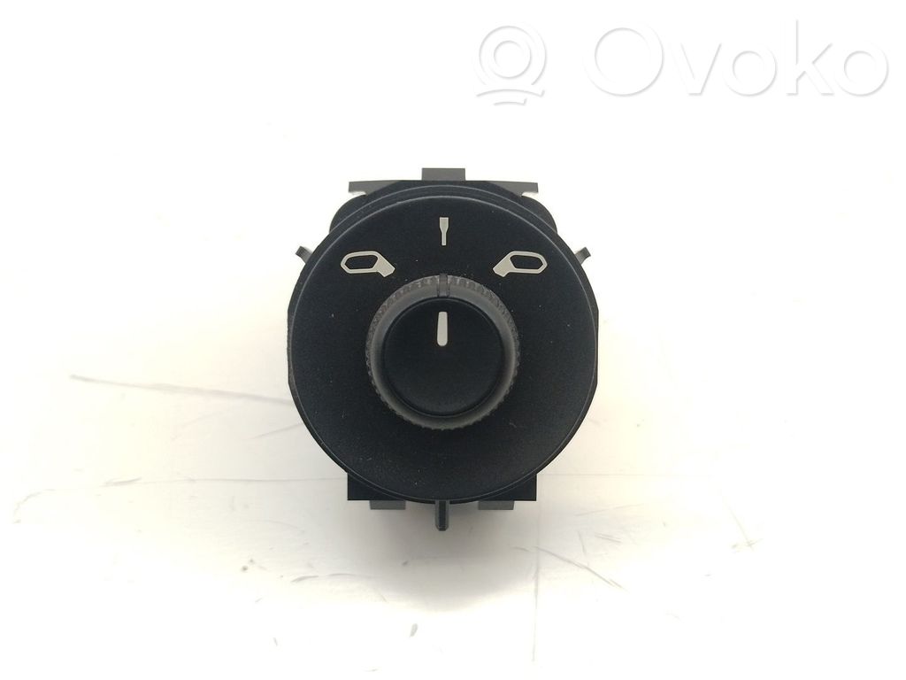Citroen C3 Wing mirror switch 