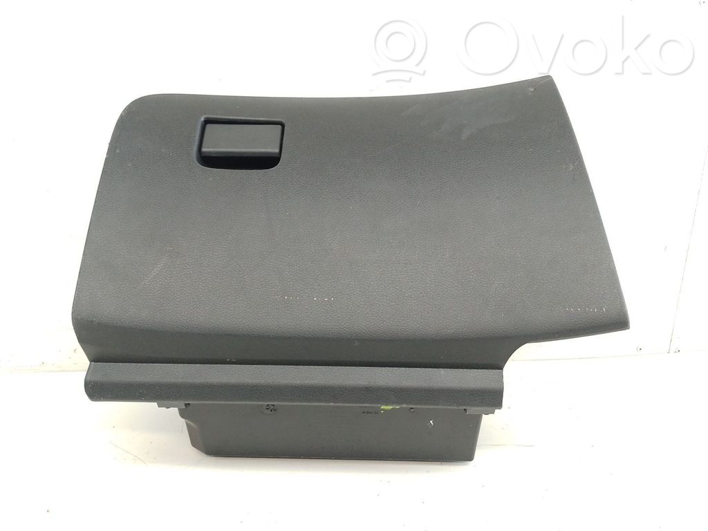 Nissan Qashqai Handschuhfach 