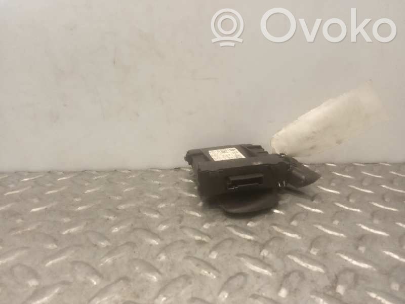 Unidad de control/módulo del motor   6575694620202,577621DE,21002928