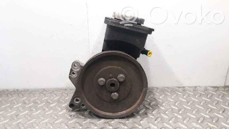 BMW 5 E39 Power steering pump 