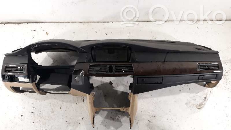 BMW 5 E60 E61 Panel de instrumentos 