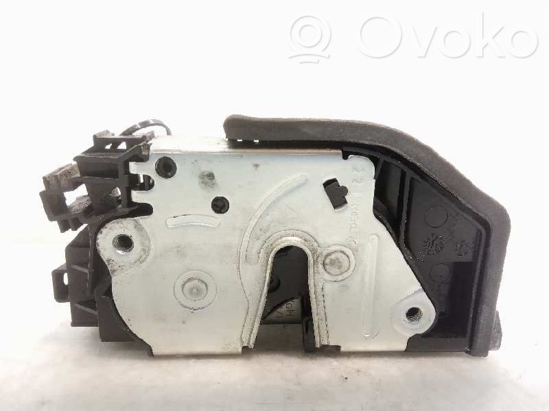 BMW 5 F10 F11 Etuoven lukko 