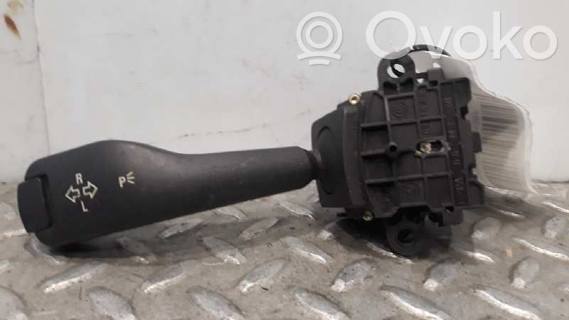 BMW 5 E39 Manetă semnalizator 