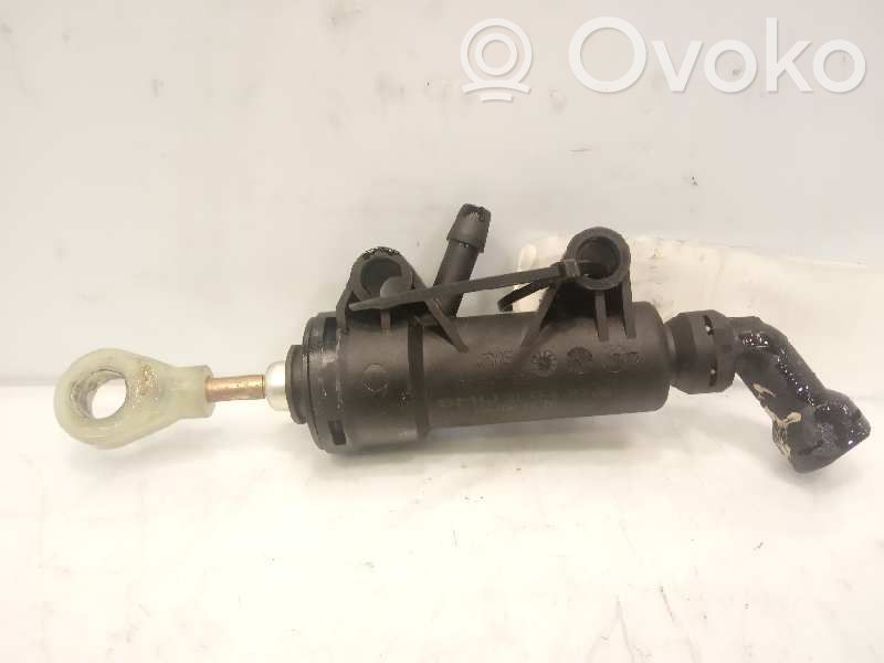 Pedal de embrague   21526762081,136706