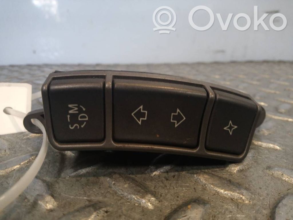 BMW 7 E65 E66 Stūres pogas / slēdži 