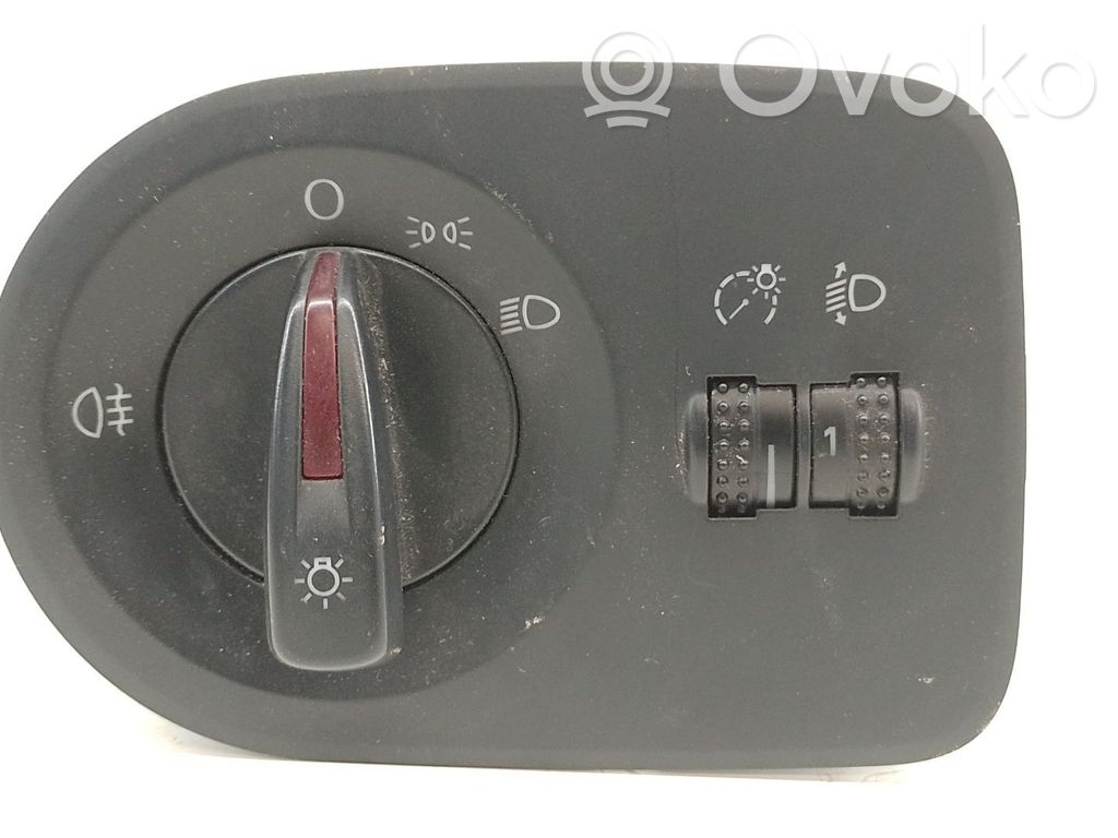 Seat Ibiza IV (6J,6P) Przycisk / Pokrętło regulacji oświetlenia deski rozdzielczej 