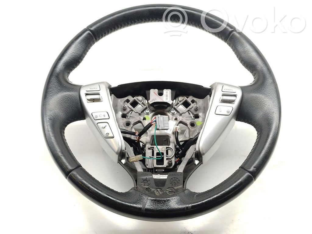 Nissan Note (E12) Vairas 