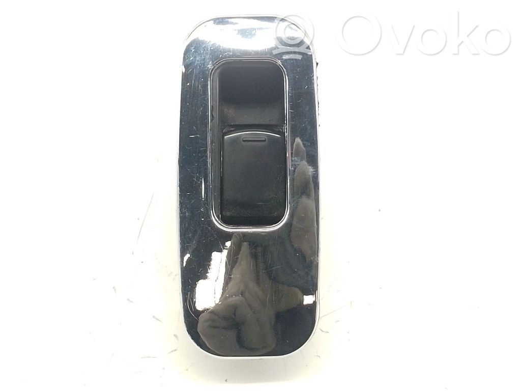 Nissan Qashqai Interrupteur commade lève-vitre 