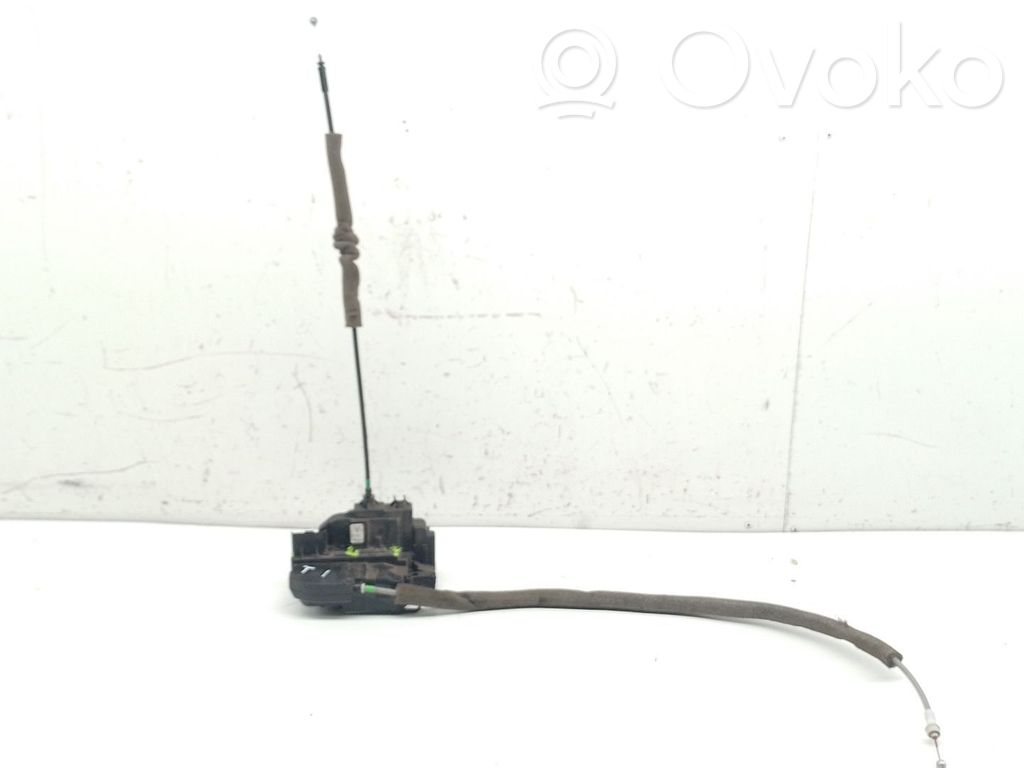 Nissan Qashqai Zamek drzwi tylnych 