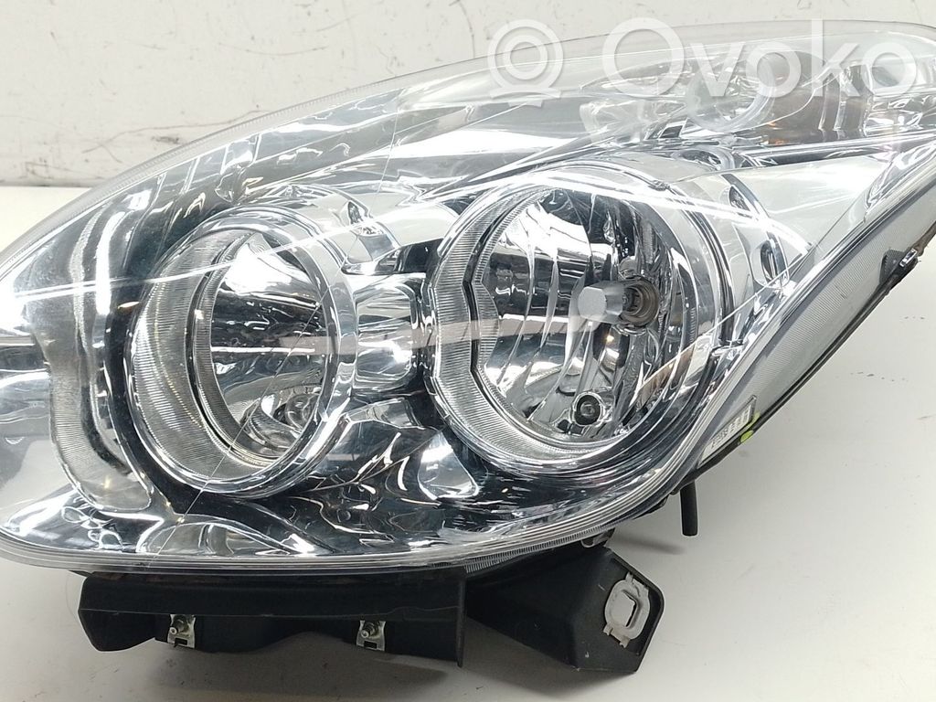 Opel Combo D Lampa przednia 