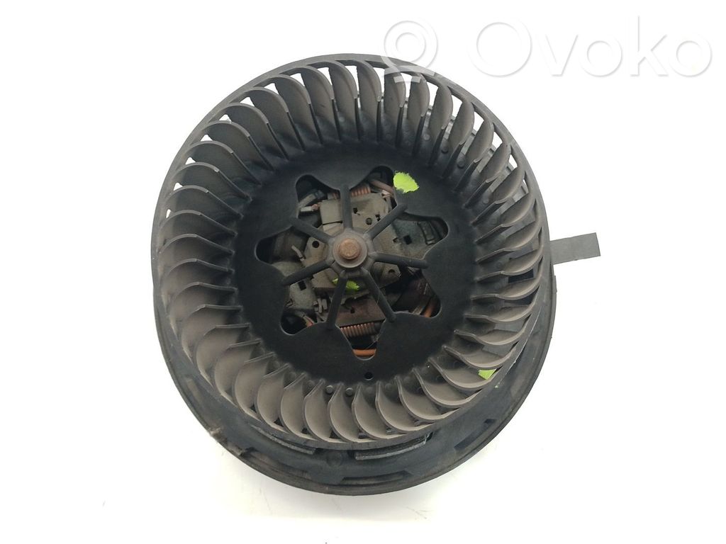 BMW 1 E81 E87 Mazā radiatora ventilators 