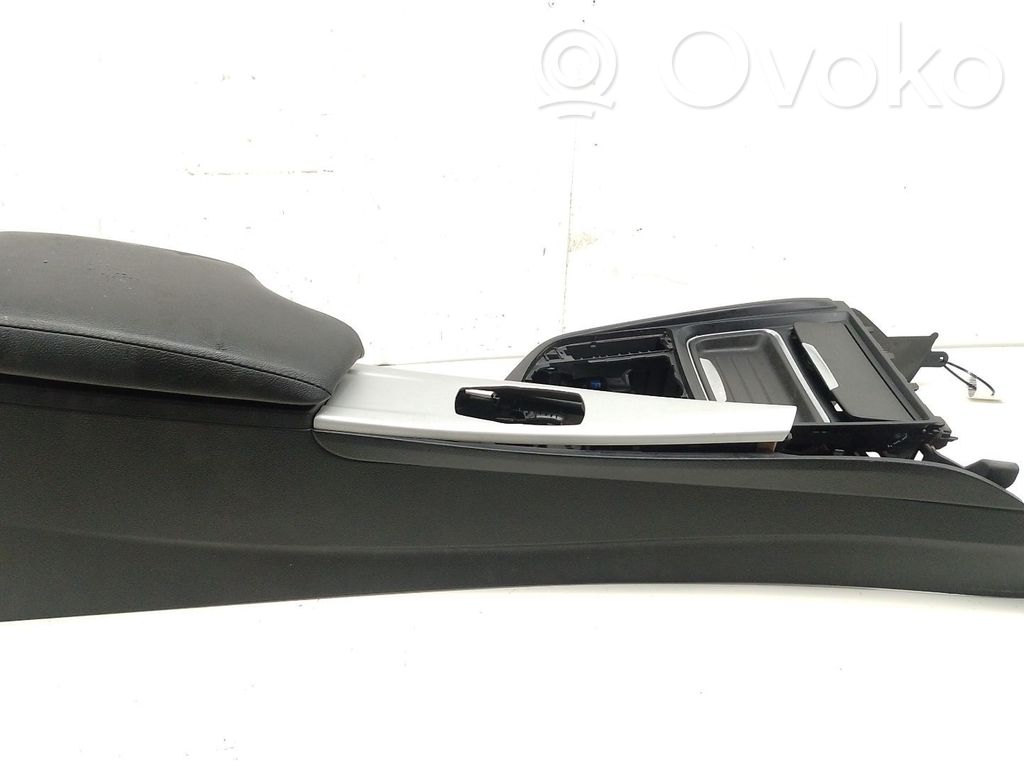 Center console   923546717,923546717,923546717