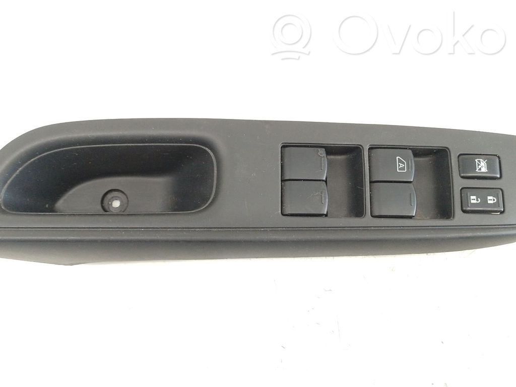Electric window control switch   809613VV0A,809613VV0A,809613VV0A