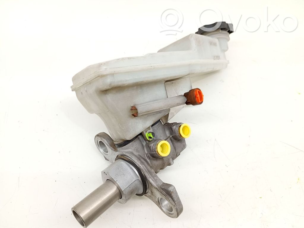 Opel Astra K Jarrutehostin 