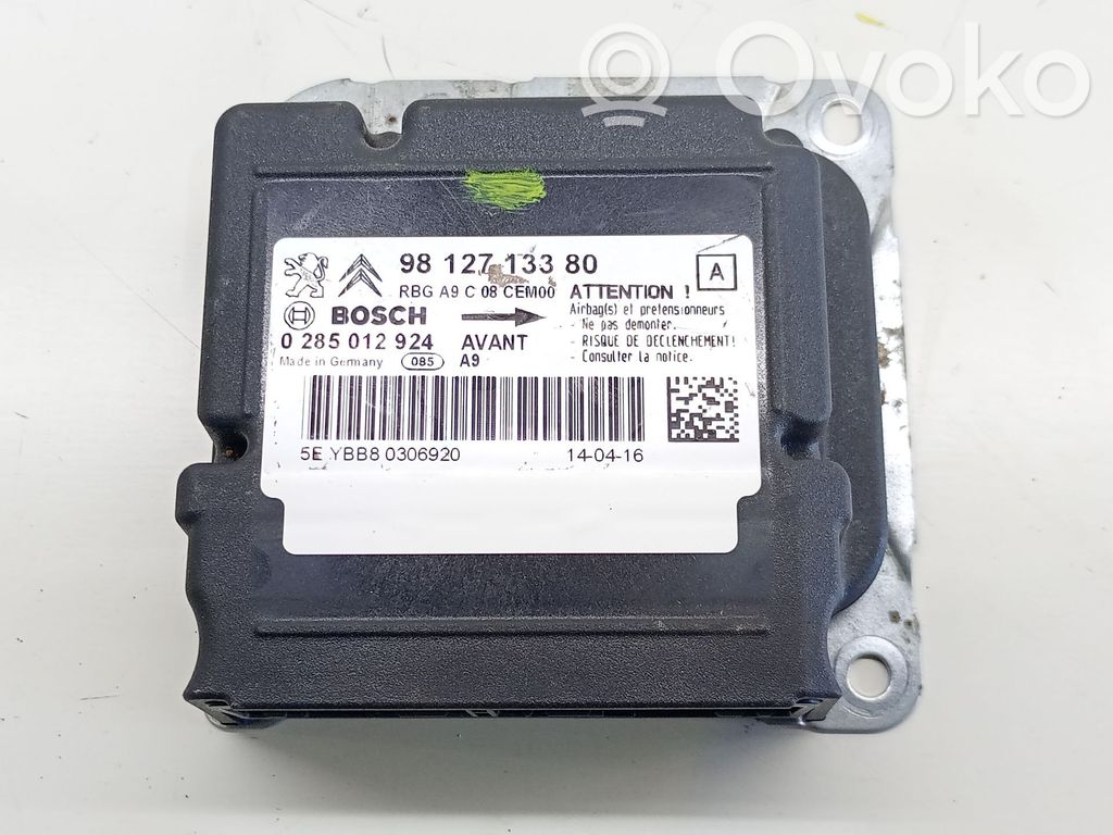 Peugeot 208 I Unidad de control/módulo del Airbag 
