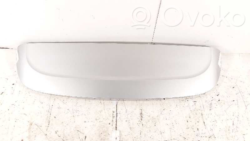 KIA Ceed Becquet de coffre 