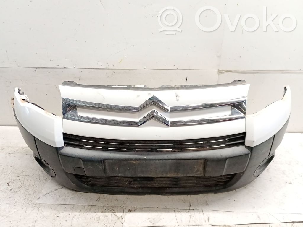 Citroen Berlingo Etupuskuri