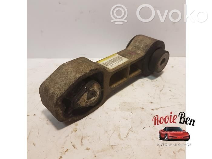 Fiat 500 Engine mount bracket 