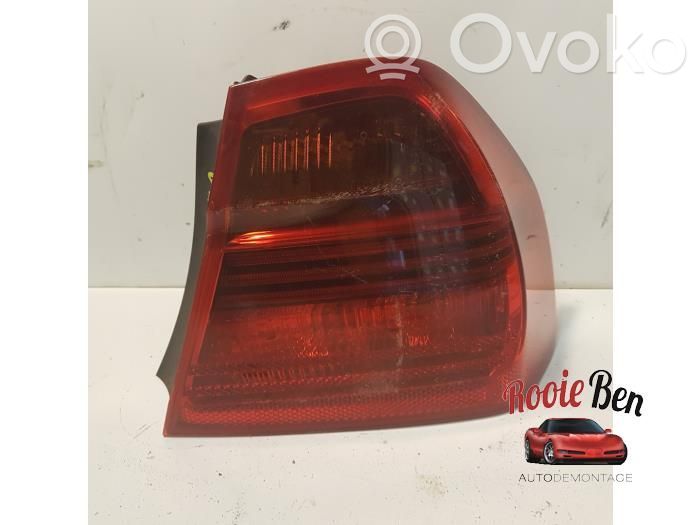Rear/tail lights   6937458