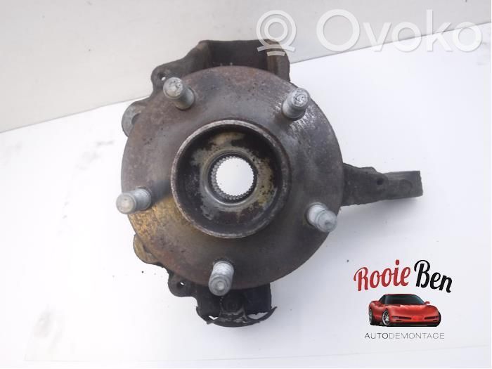 Front wheel hub spindle knuckle