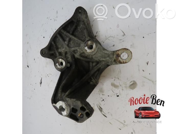Engine mount bracket   20513136F