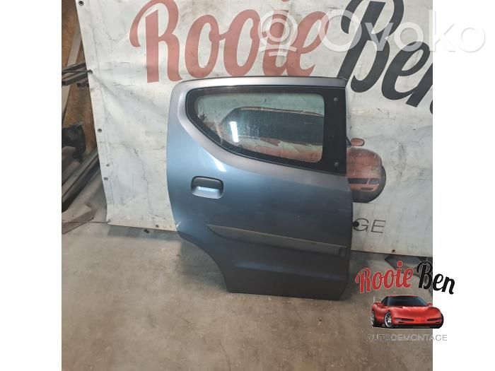Suzuki Alto Puerta trasera 